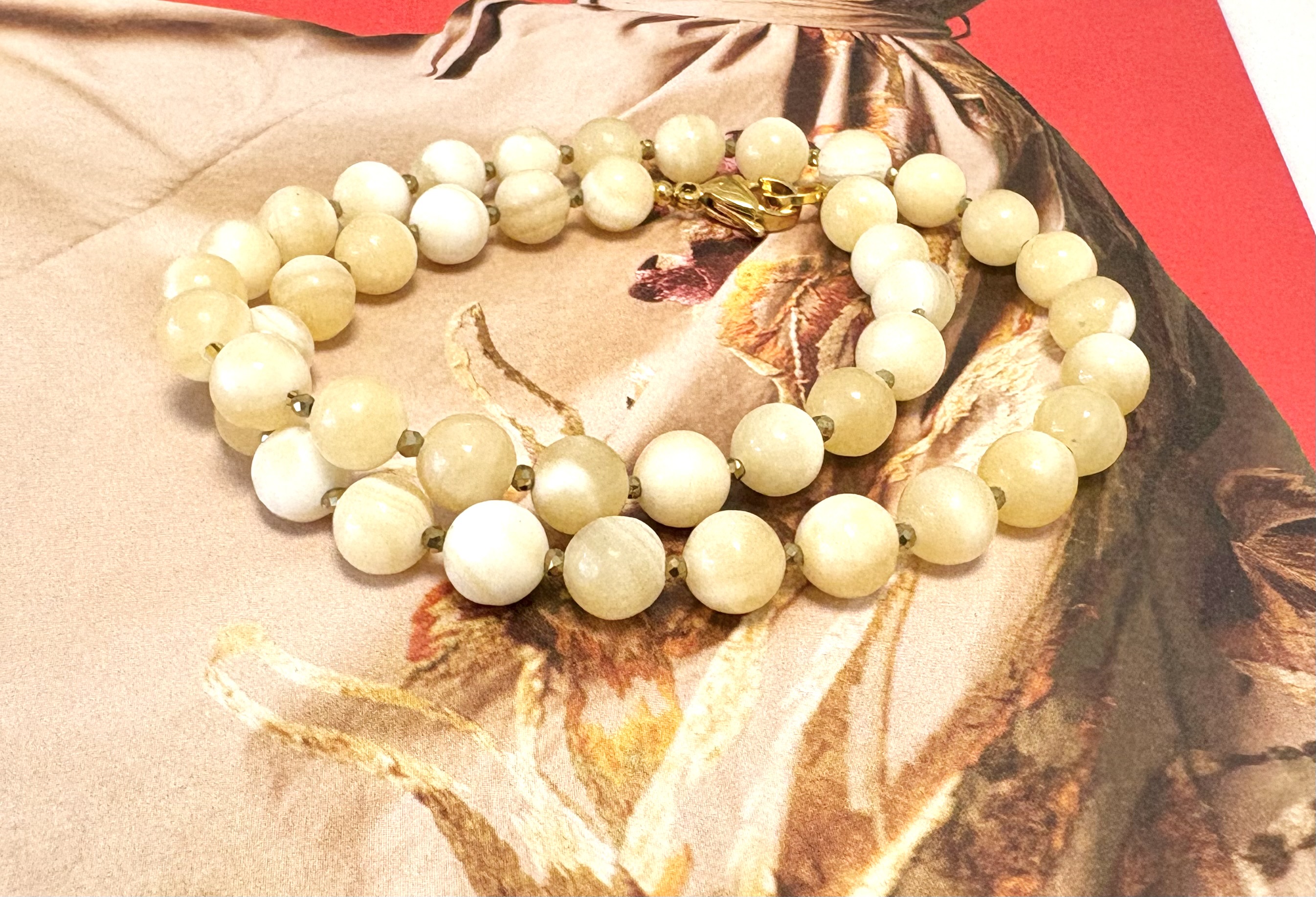 Ketting licht gele Jade 8mm
