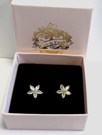 Oorbellen diamond flower
