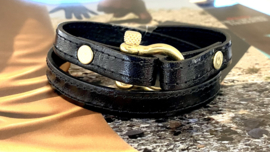 Armband leer zwart met harpsluiting goud