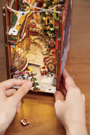 SOLD OUT ! DIY Book Nook Boekensteun Christmas Street 