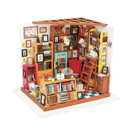 Sam’s Study, Robotim DG102