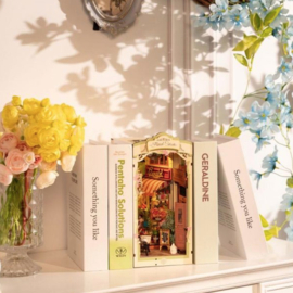 DIY Book Nook Boekensteun Floral Corner, Robotime, TGB09