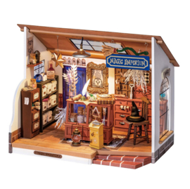 DIY Huisje Kiki’s Magic Emporium met LED verlichting, Robotime