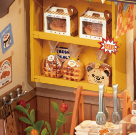 Becka’s Baking House , Robotime