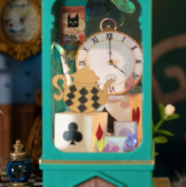 Alice’s Tea Store, Robotime DG156
