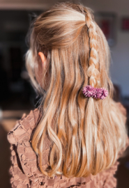 Clip Lily