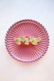 Golden leaf clip