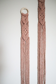 Macramé hanger Roze