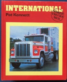 WORLD TRUCKS BY PAT KENNET  14 DELEN COMPLEET.