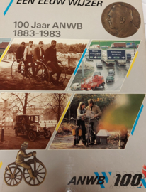 EEN EEUW WIJZER 100 JAAR ANWB 1883 - 1983