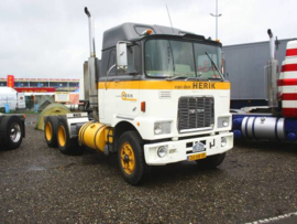 Mack F700 van den Herik Pin.