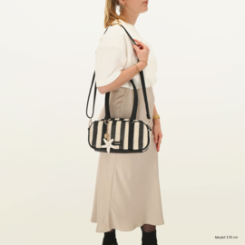 Charm London Capri handtas zacht zwart