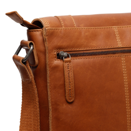 The Chesterfield Brand schoudertas Adelanto cognac