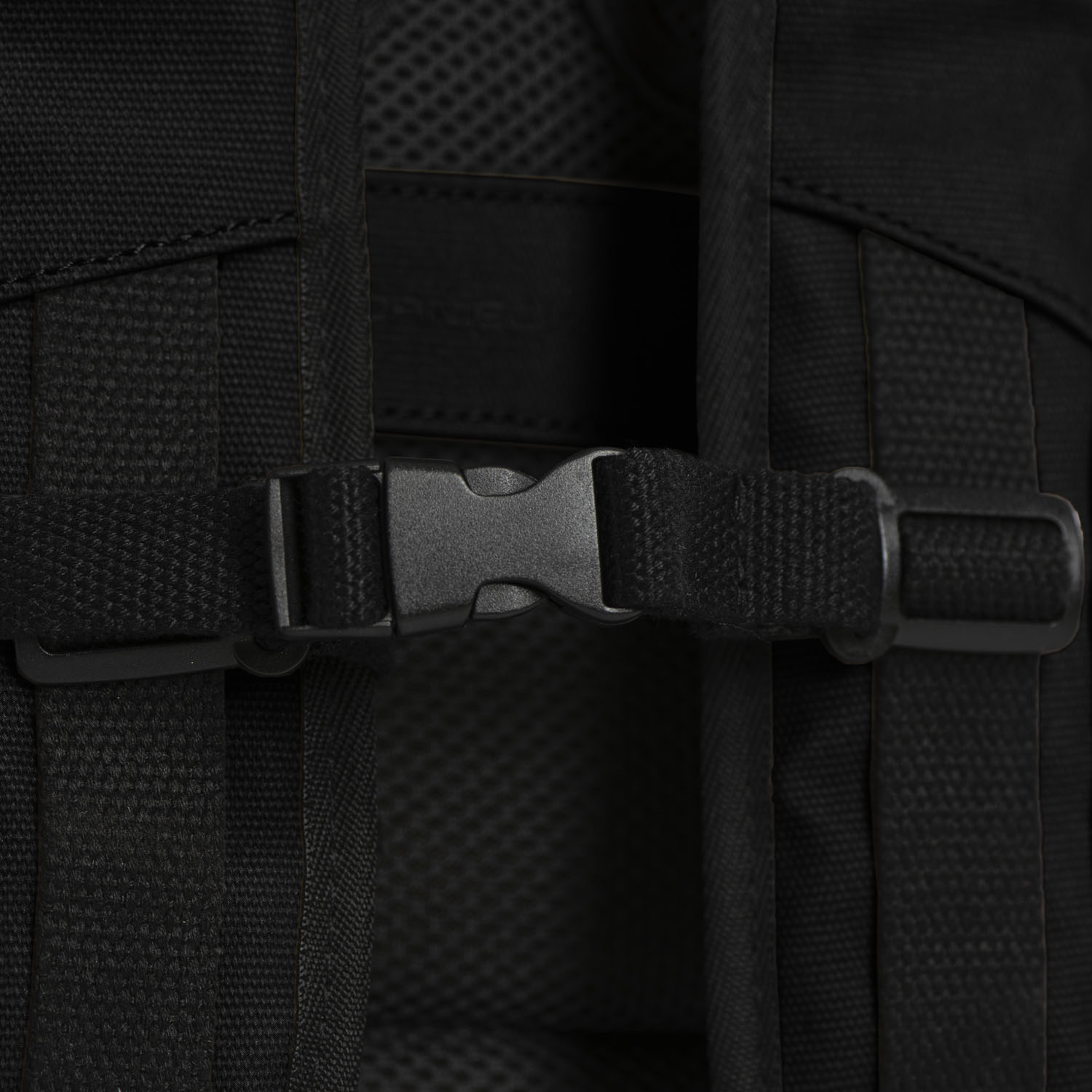 Daniel Ray Rolltop Rugtas L griffith zwart