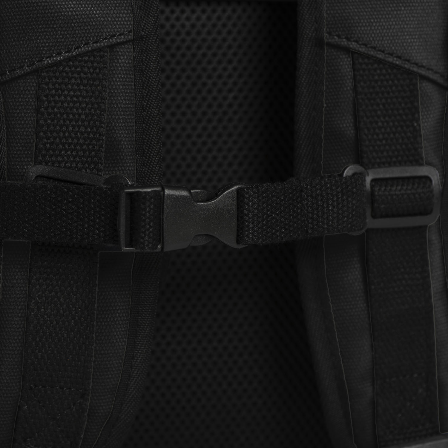 Daniel Ray Rolltop Rugtas XL Wangaratta zwart