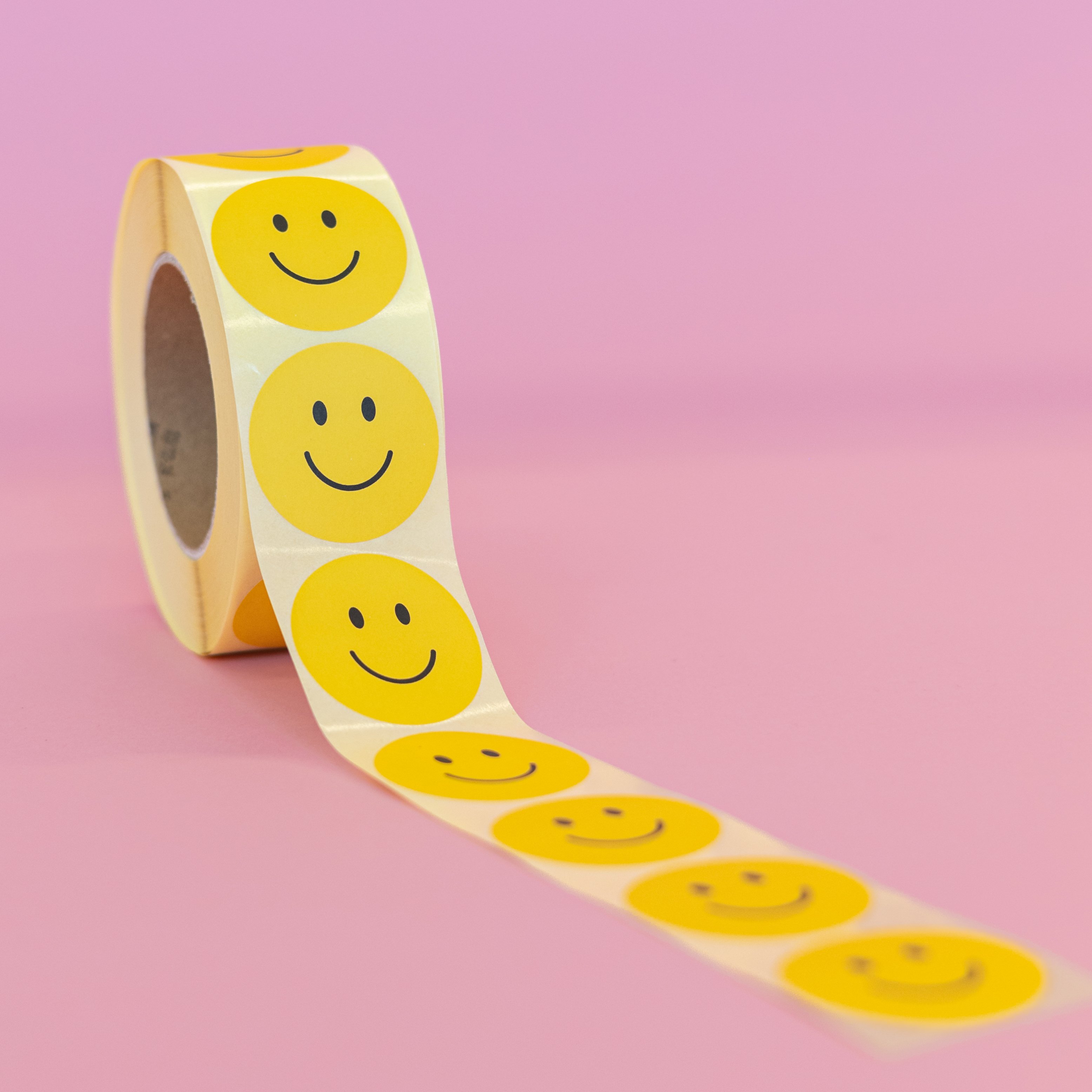 5 smiley stickers