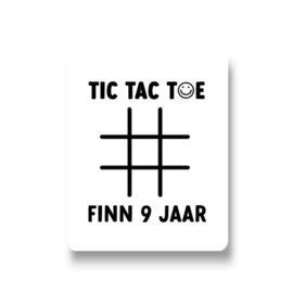 5 naamstickers - tic tac toe