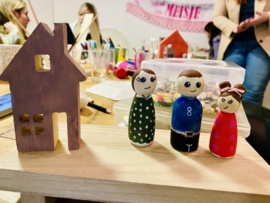 Maak je eigen gezin met PEG DOLLS