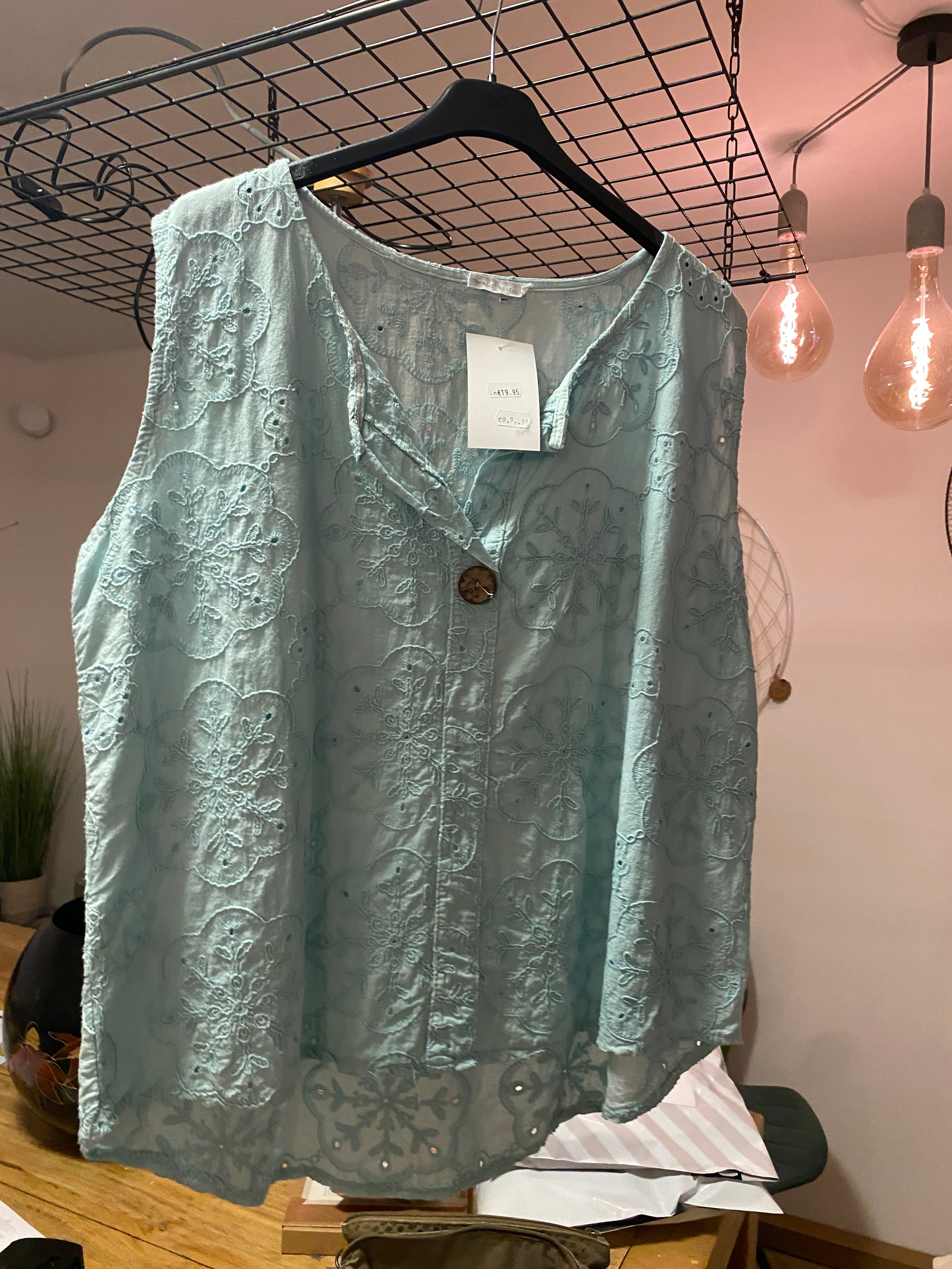 Broderie top mouwloos