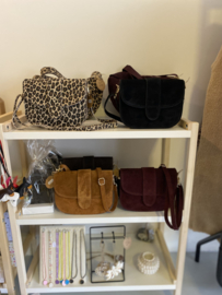 Schoudertas leer suède