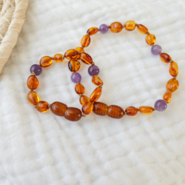 Barnsteen newborn armbandje 12 cm | amethist - cognac