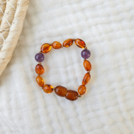 Barnsteen newborn armbandje 12 cm | amethist - cognac