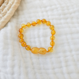 Barnsteen newborn armbandje 12 cm | honing