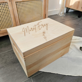 Houten memorybox L | naam en geboortebloem