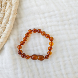 Barnsteen newborn armbandje 12 cm | cognac