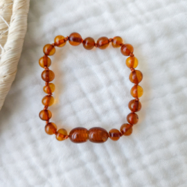 Barnsteen baby armbandje 14 cm | cognac