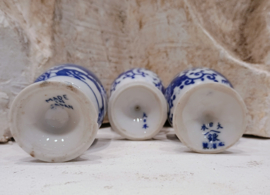 25 Chinese and Japanese Egg Cups