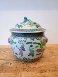 Chinese bowl with lid
