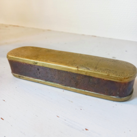 Dutch tobacco box