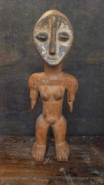 statue