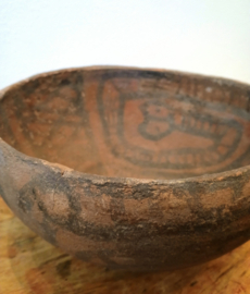 Pre-colombian bowl - reptile figure