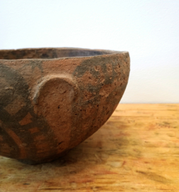 Pre-colombian bowl - reptile figure