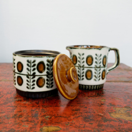 Boch La Louviére, milk and sugar