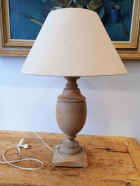 Oak wood table lamp