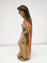Wooden statue of Madonna