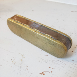 Dutch tobacco box