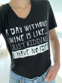 T-shirt ' A day without wine.. '
