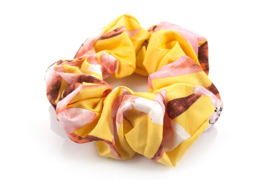 Gele bloemen schrunchie