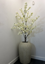 Kunst bloesemboom medium in Travertine pot beige