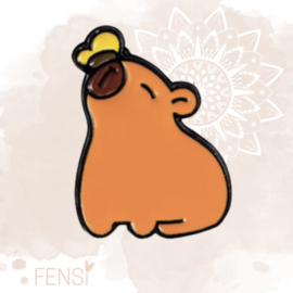 Emaille pins - capybara  met vlinder - per stuk