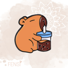 Emaille pins - capybara met boba tea - per stuk