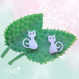 Kinderoorbellen - stainless steel oorstekers - poes zittend