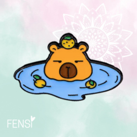 Emaille pins - capybara in vijver - per stuk