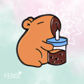 Emaille pins - capybara met boba tea - per stuk