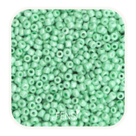 Rocailles 2mm - spring bud green - per 20 gram