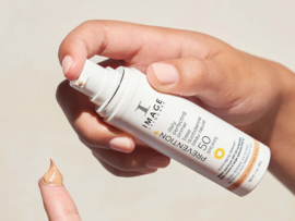 Image PREVENTION+ Daily Perfecting Primer SPF 50